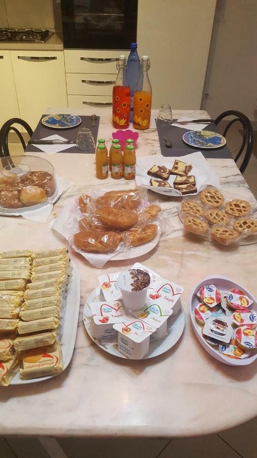 Giulietta E Romeo Bed & Breakfast Пескиера дел Гарда Екстериор снимка